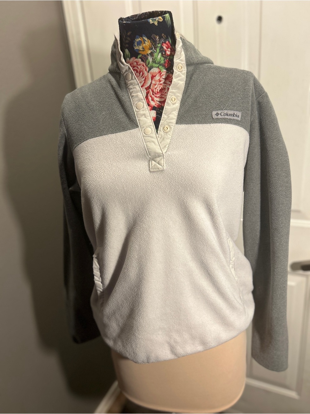 Columbia Fleece Pullover Womens Large L Benton Springs Half Snap Gray White GUC